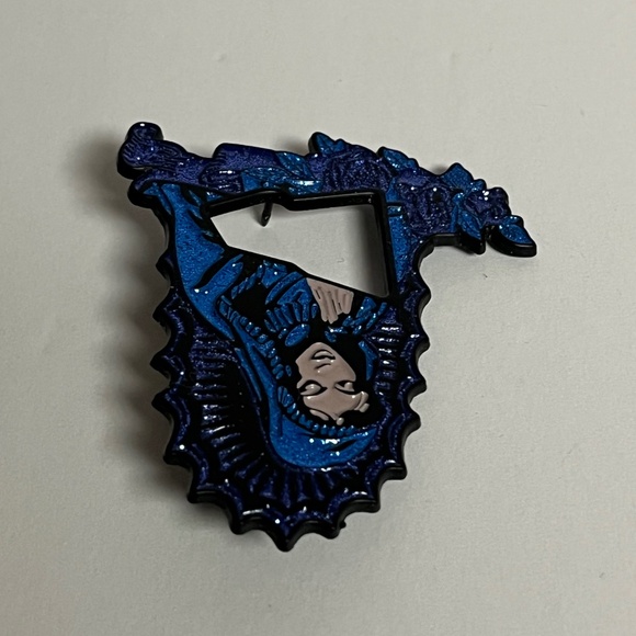 Virgin Mary New Era Frame Hat Pin Pins Hats Bag Fitted Blue Black Glitter Roses - Picture 4 of 8